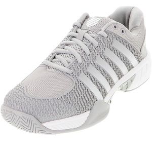 LIKE NEW KSWISS PICKLEBALL SHOE 8.5 excellent condition.